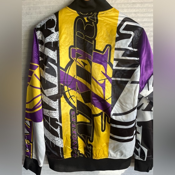 LA Lakers NBA Jacket Pro Standard Mens Medium Black Mashup Satin Bomber - Picture 6 of 11